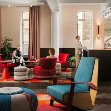 hybrid lounge