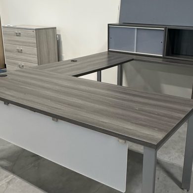 DeskMakers U Desk