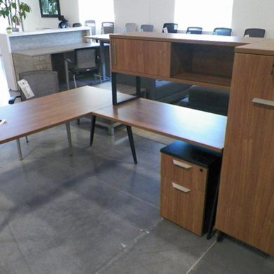 Friant Dash L Desk